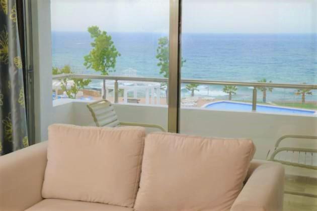Jasmine Court Hotel Kyrenia  Zimmer foto